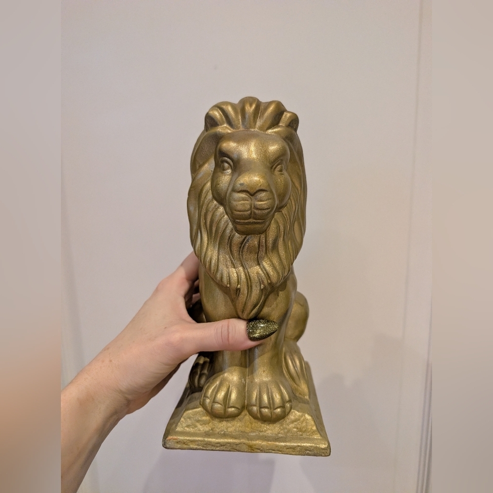Gold Lion Statue